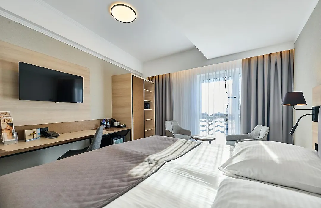 Hotel Aurora Family & Spa-1