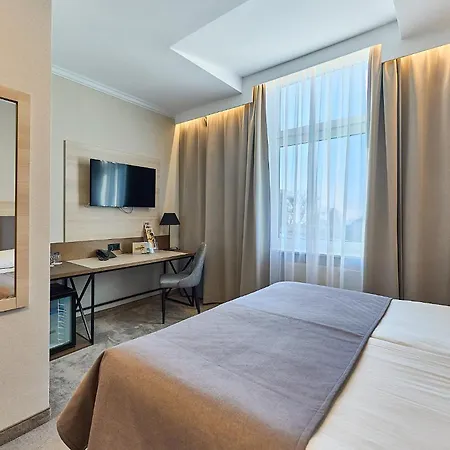 Hotel Aurora Family & Spa-3